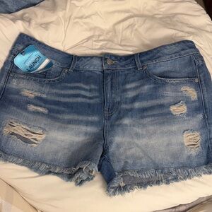 Trendy Buckle Blue Distressed Jean Shorts size 34 fit no. 256